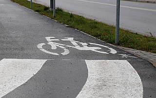 14-latka potrącona przez rowerzystę w Działdowie. Dziewczyna trafiła do szpitala